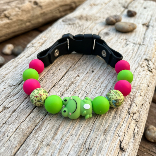 Fabulous Frog 11" Necklace Bark Bling Collection
